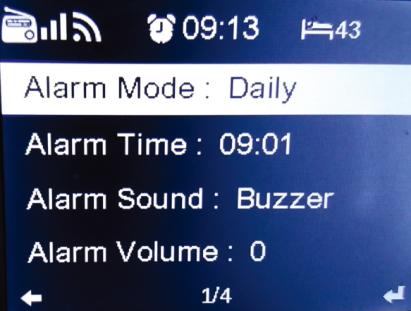 Når én alarm er aktiveret, så vises der en UR Ikon i toppen af displayet sammen med alarm tidspunktet.