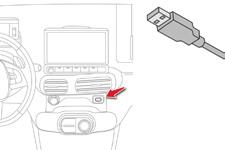 Kørestilling og komfort USB-stik JACK-stik Ved anvendelse som USB oplades det eksterne udstyr automatisk.