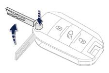 Åbninger Nøgle med fjernbetjening Systemet bruges til at af- og oplåse bilen centralt med nøglen eller med fjernbetjeningen. Det bruges også til lokalisering og start af bilen samt til tyverisikring.